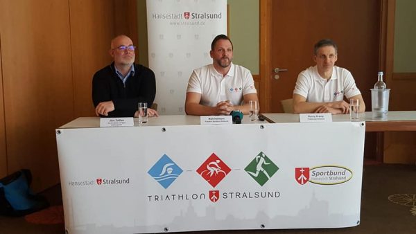 Erste Pressekonferenz zum Triathlon